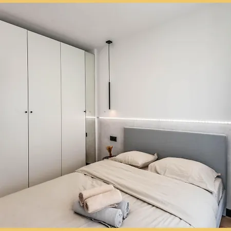 아파트 T2 Moderne / *